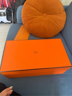 Hermes La Maison Orange Signature Gift Box
